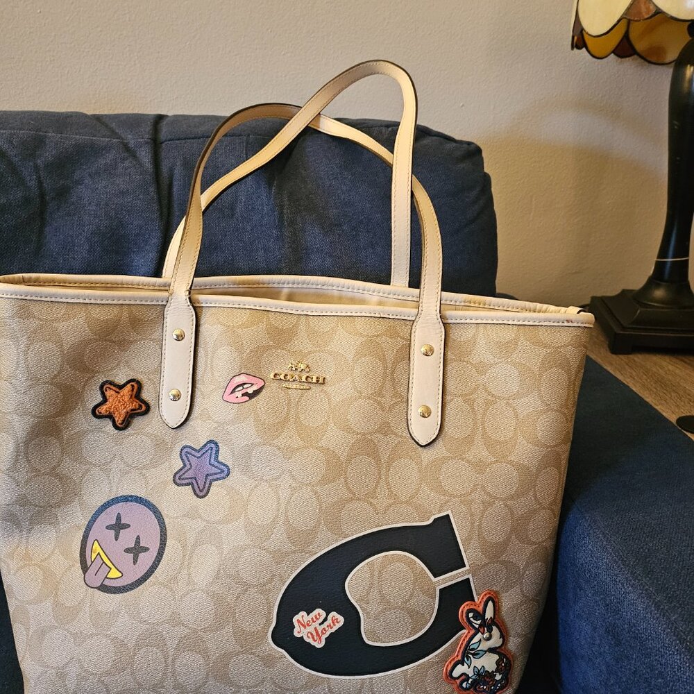Coach Purse - Picture 2 of 4